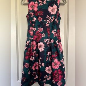 Vince Camuto cocktail dress with pockets